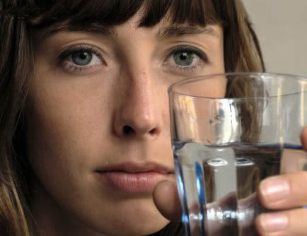 Benefícios de beber água para saúde