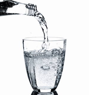 Beber água, a base para uma boa saúde